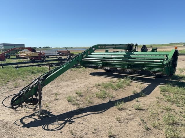 Image of John Deere 1600A equipment image 4