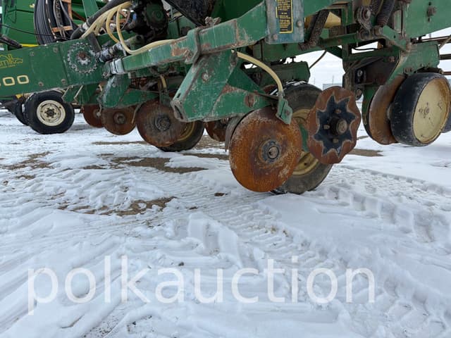 Image of John Deere 7000 equipment image 3