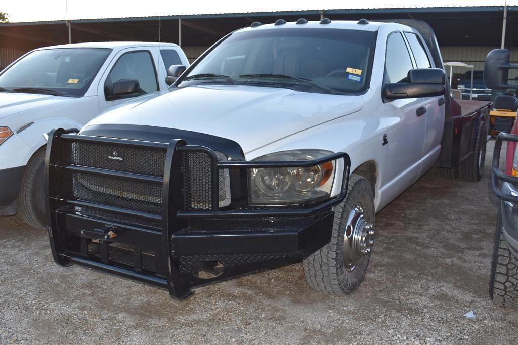 Image of Dodge Ram 3500 Primary image