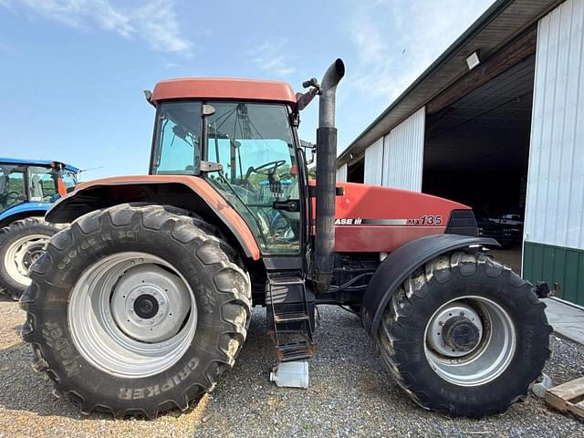Image of Case IH MX135 equipment image 3