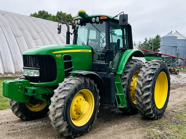 Image of John Deere 7430 Premium equipment image 1
