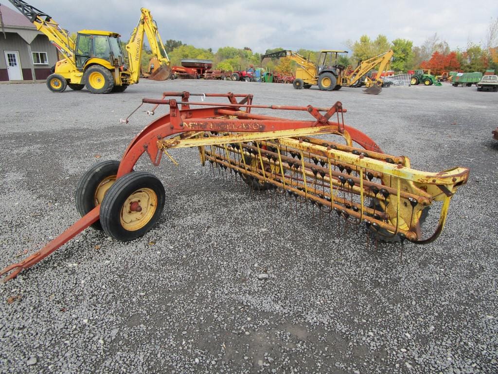 Main image New Holland 256