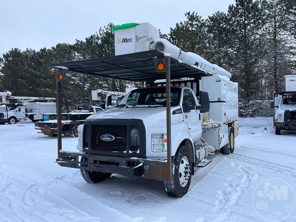Ford F-750 Equipment Image0