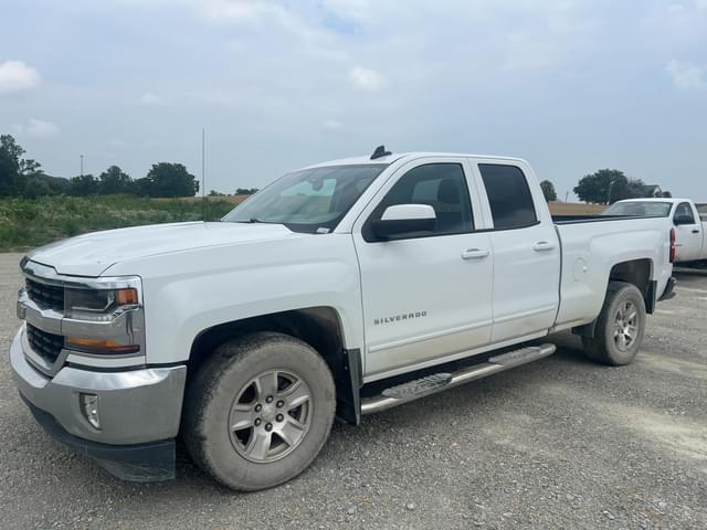 Image of Chevrolet 1500 equipment image 2