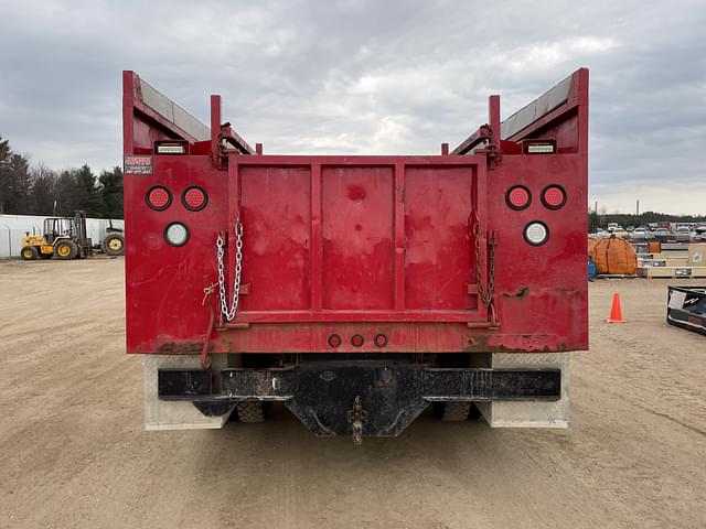 Image of GMC 5500 equipment image 2