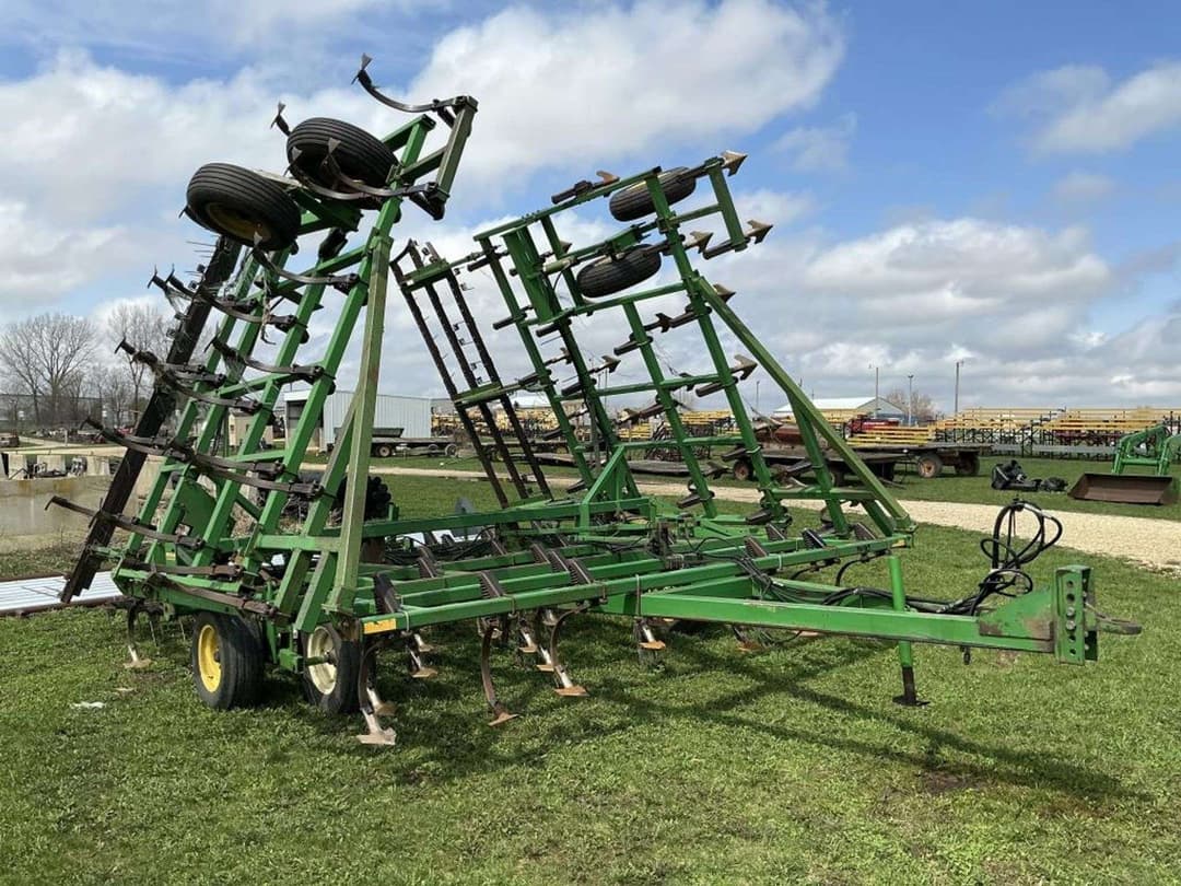 Image of John Deere 960 Primary image