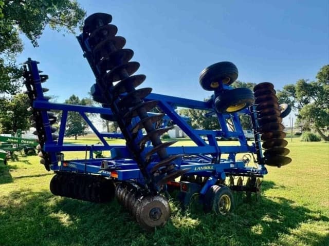 Image of Landoll 6230 equipment image 4