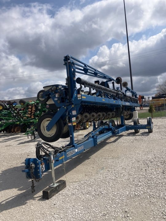 2009 Kinze 3600 Equipment Image0