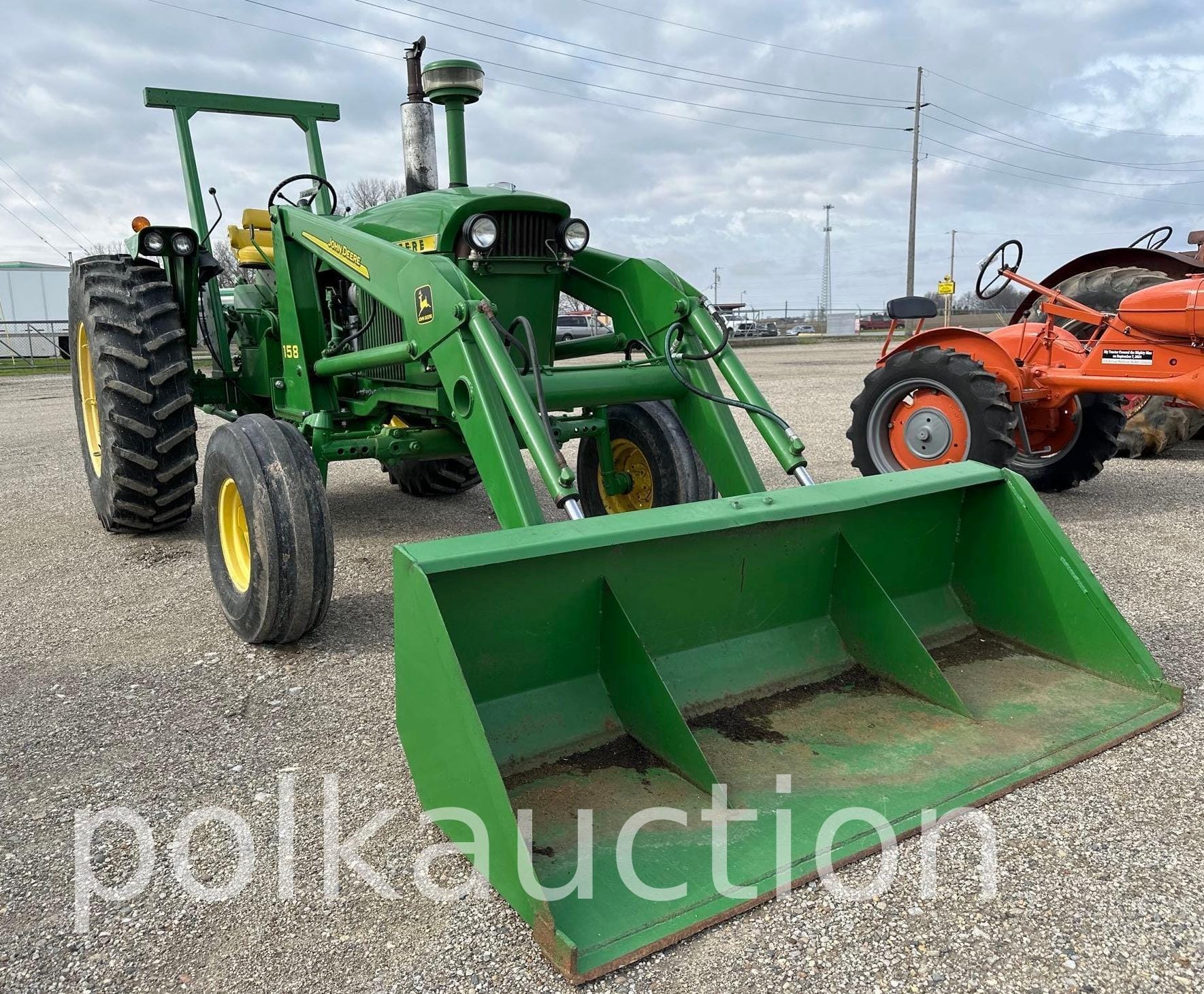 John Deere 4020 Equipment Image0