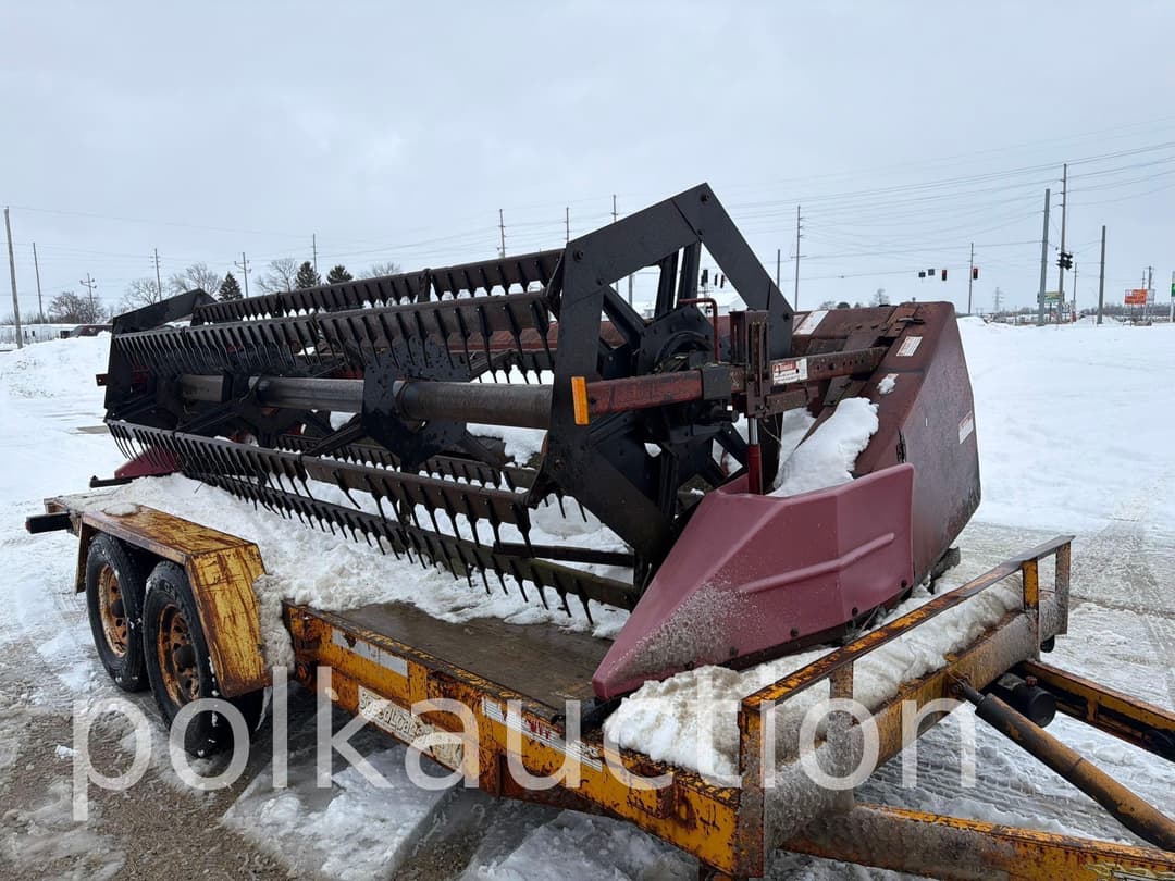 Image of International Harvester 820 Image 0