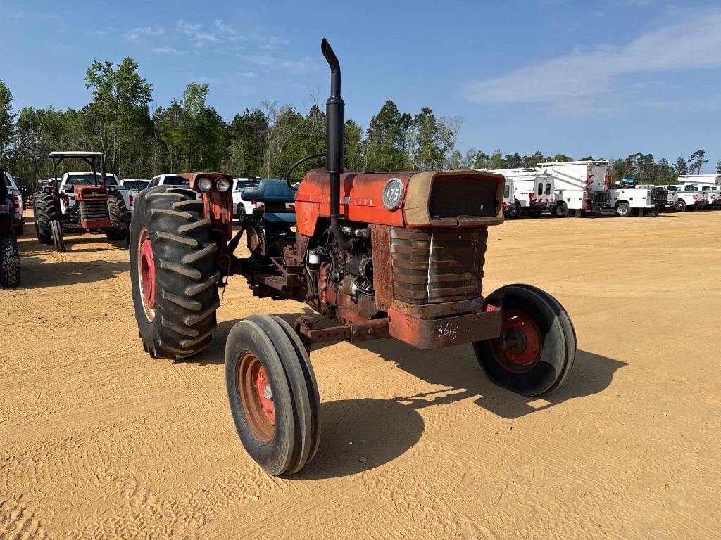 Massey Ferguson 175 Equipment Image0