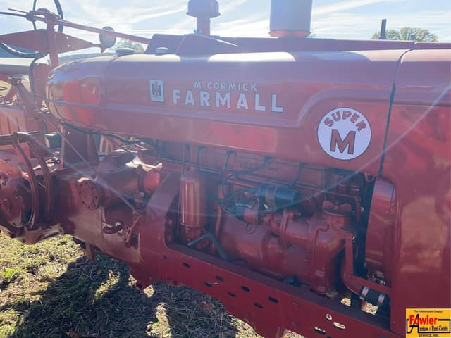 Image of Farmall Super M equipment image 4