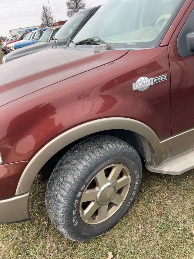 Image of Ford F-150 equipment image 4