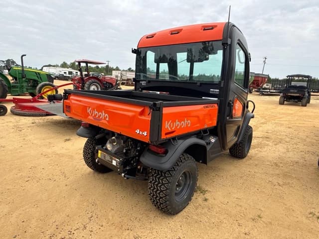 Image of Kubota RTV-X1100C equipment image 3