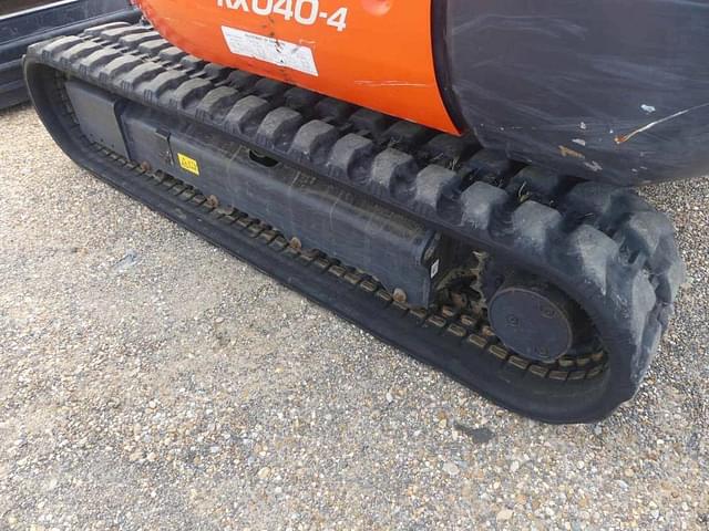 Image of Kubota KX040-4 equipment image 4