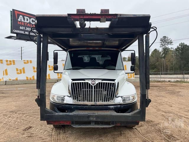 Image of International 4300 equipment image 1