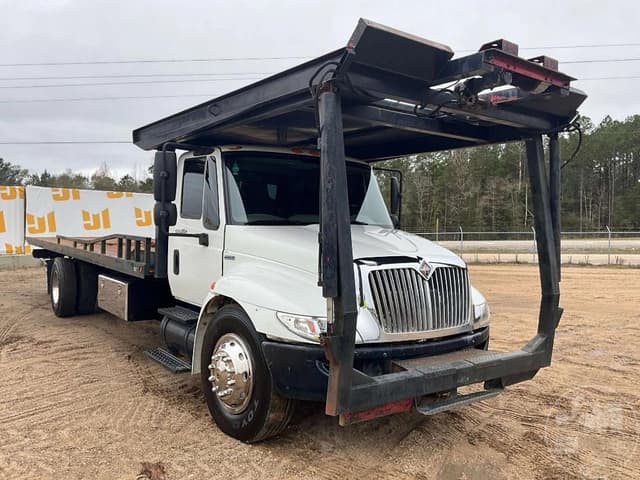 Image of International 4300 equipment image 2