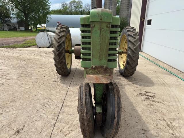 Image of John Deere B equipment image 2