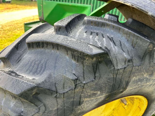 Image of John Deere 4755 equipment image 3