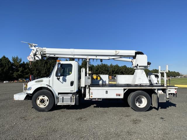 Image of Freightliner M2 equipment image 2