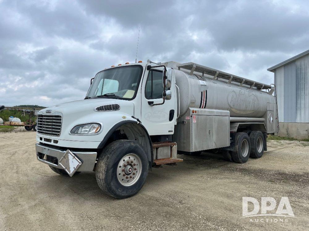 Image of Freightliner Business Class M2 Primary image