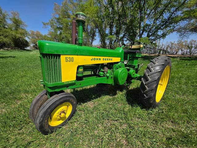 Image of John Deere 530 equipment image 1