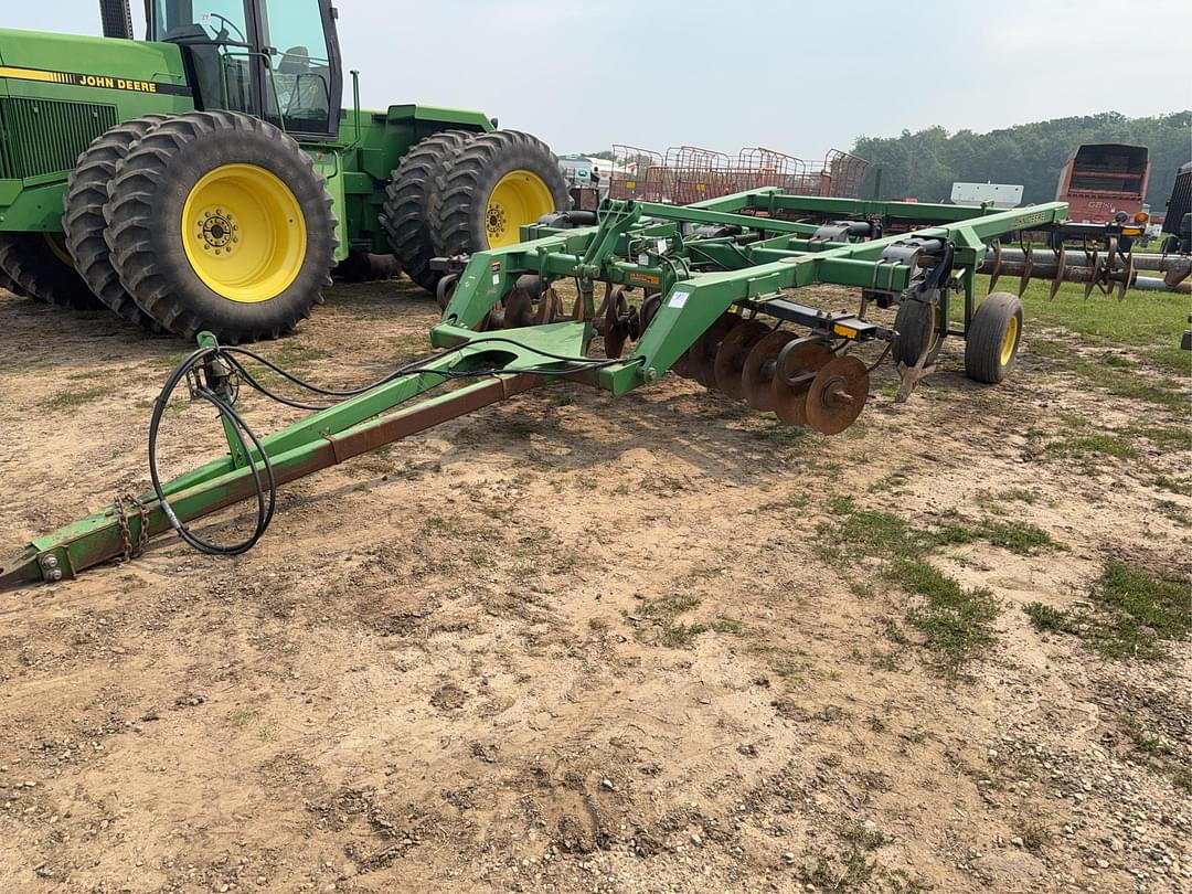 Image of John Deere 510 Primary image