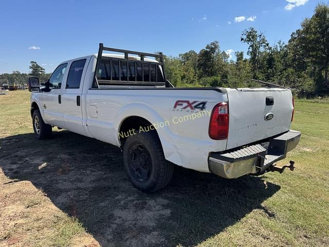 Image of Ford F-250 equipment image 1