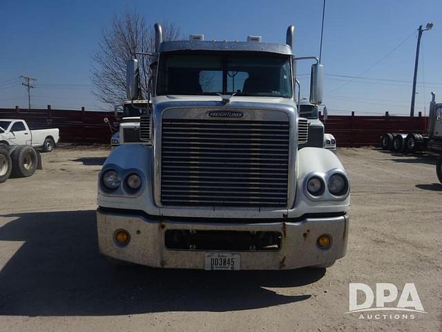 Image of Freightliner Coronado equipment image 4