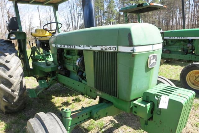 Image of John Deere 2840 equipment image 4