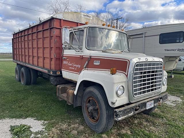 Image of Ford 7000 equipment image 1