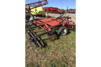 Main image International Harvester 37