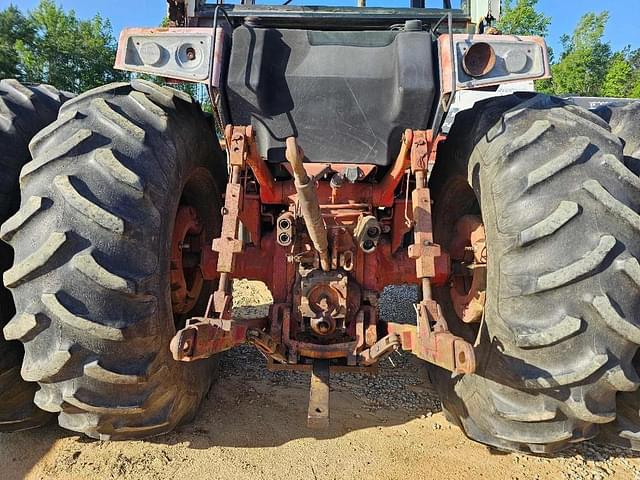 Image of International Harvester 1486 equipment image 4