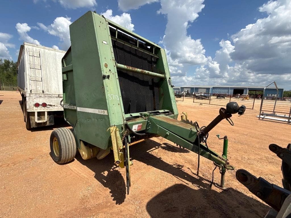 Image of John Deere 530 Primary image