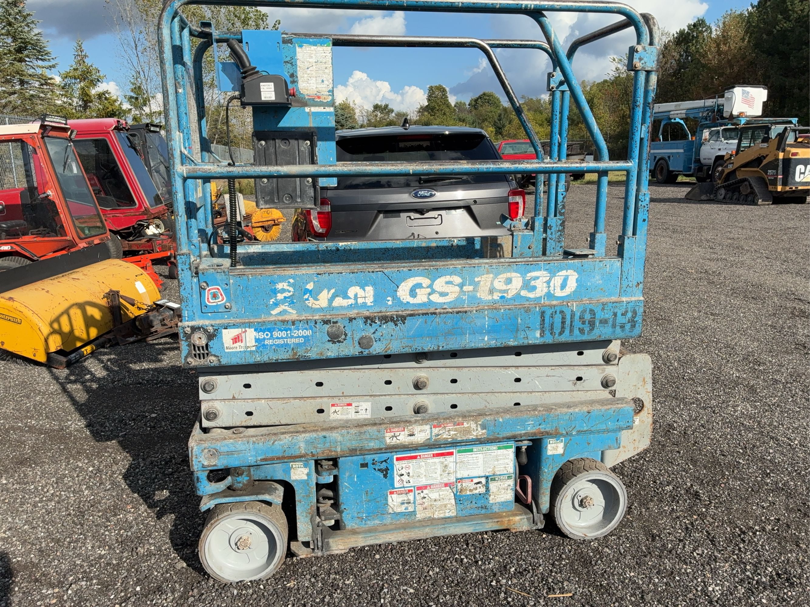 Genie GS-1930 Equipment Image0