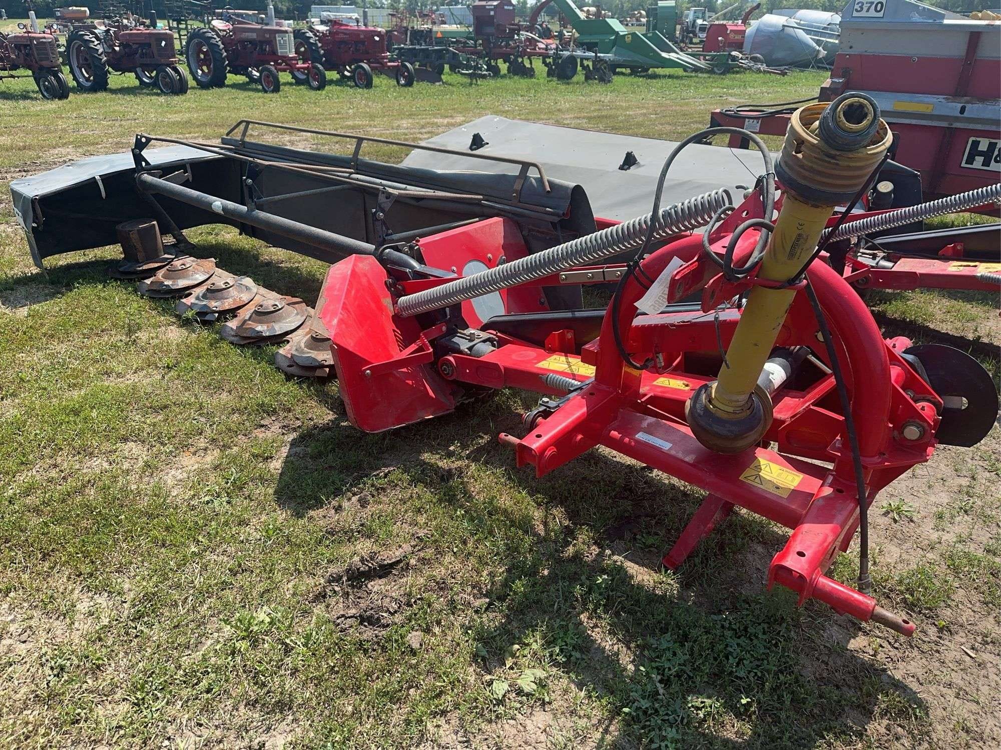 Massey Ferguson DM1361 Equipment Image0
