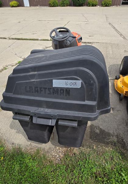 Image of Husqvarna YTH1842 equipment image 3