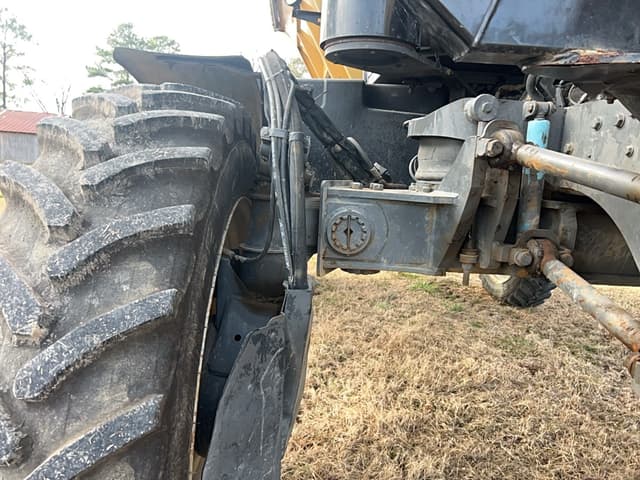 Image of RoGator RG1100B equipment image 3