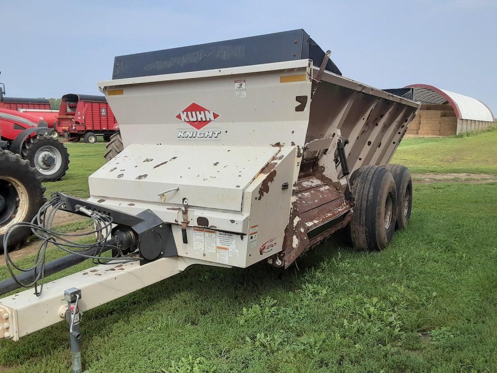 Main image Kuhn Knight SLC126