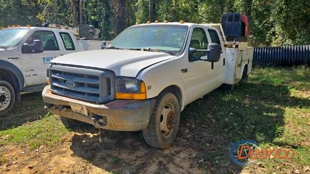 Image of Ford F-550 equipment image 1