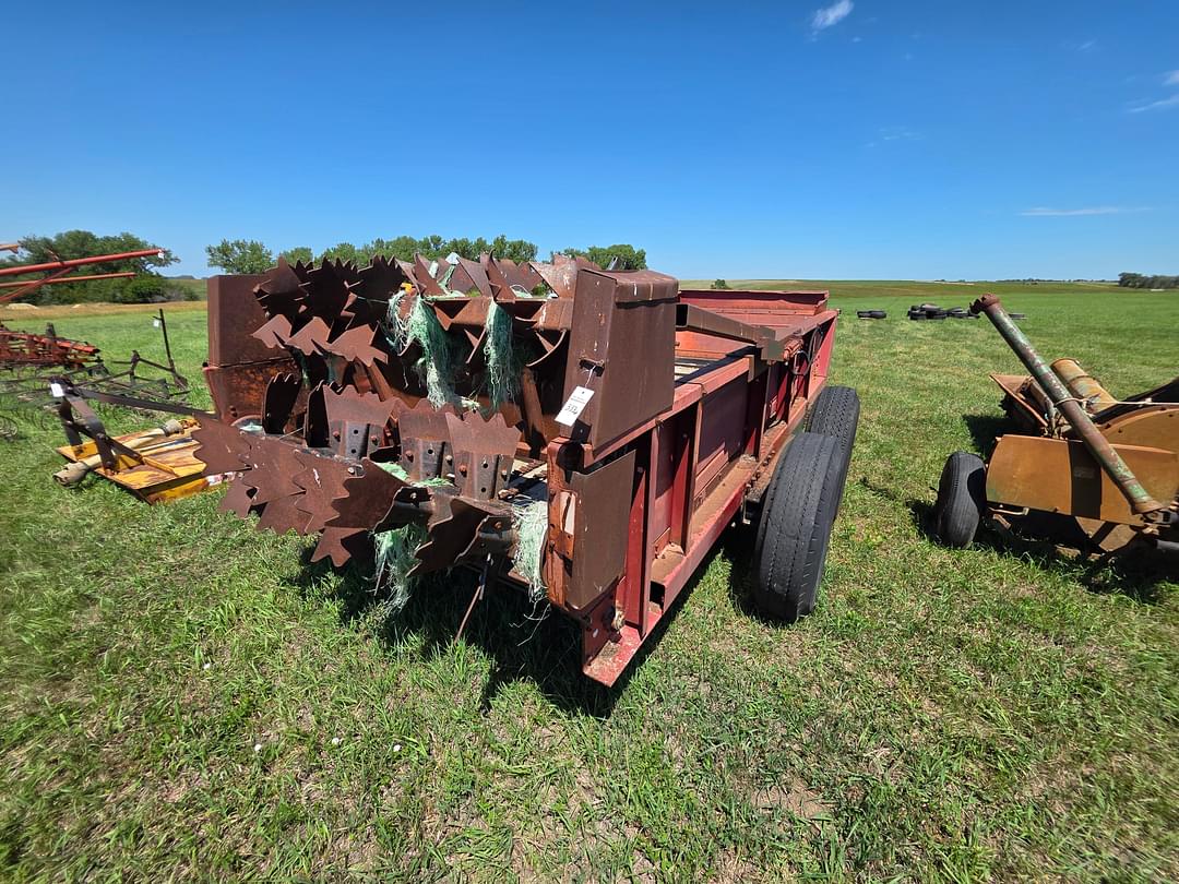 Image of Case IH 595 Primary image
