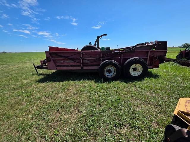 Image of Case IH 595 equipment image 4
