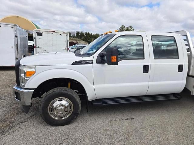 Image of Ford F-350 equipment image 1
