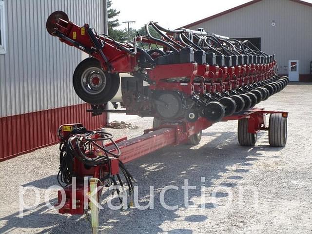 Image of Case IH 1245 equipment image 4