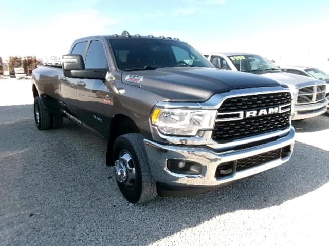 Image of Dodge Ram 3500 equipment image 4