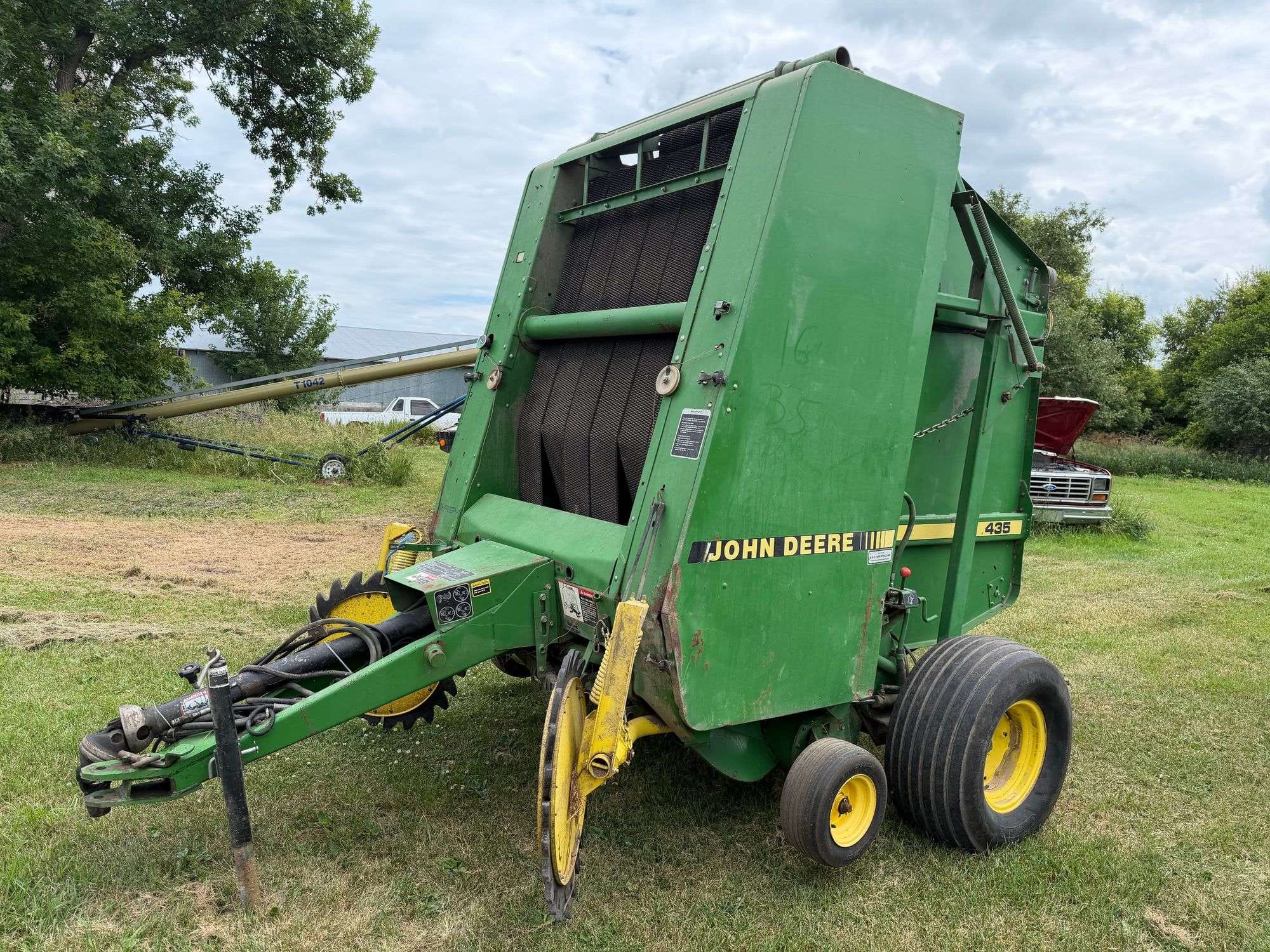 John Deere 435 Equipment Image0