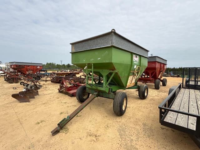 Image of Huskee 335 equipment image 1