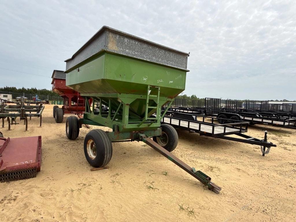 Huskee 335 Equipment Image0