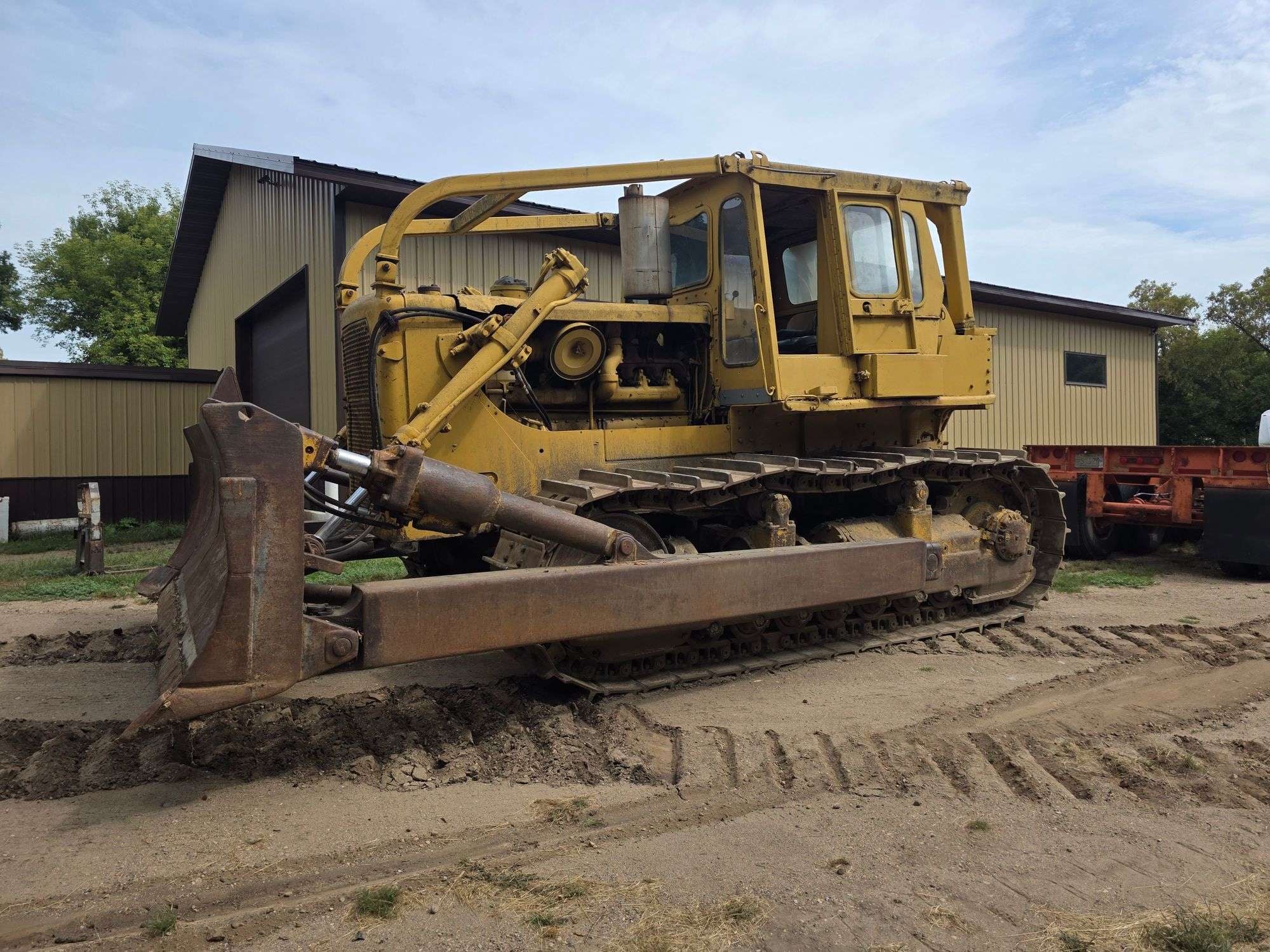 Caterpillar D8H Equipment Image0