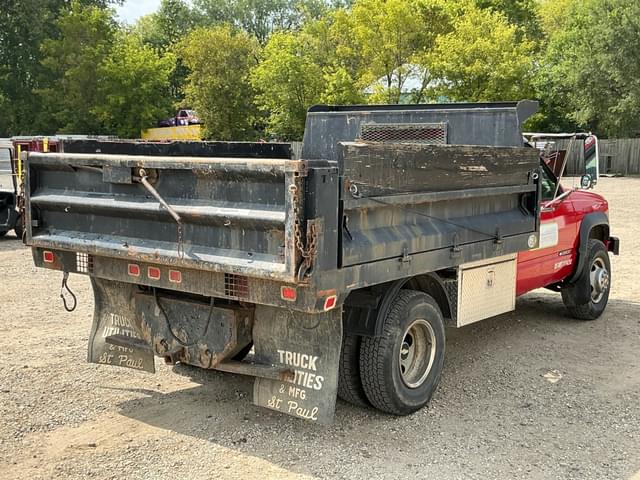 Image of Chevrolet 3500 equipment image 4